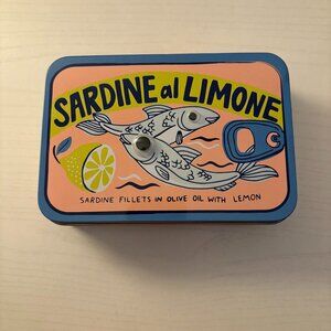 Sardine candle tin- lemon scented